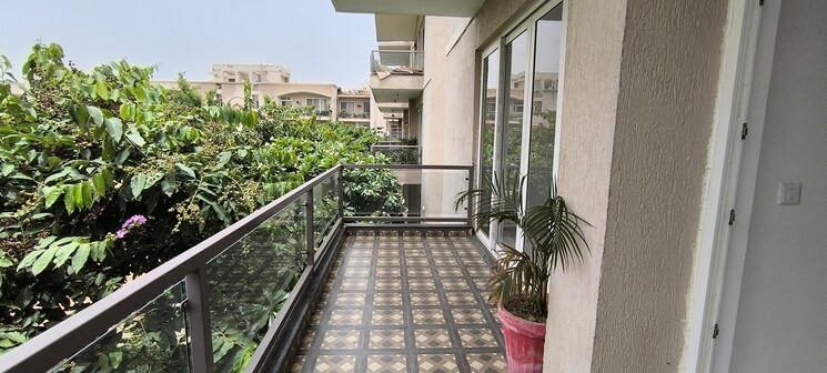 Balcony, bptp-amstoria 3 Bedroom 2229 Sq.Ft. Builder Floor In Sector 102 Gurgaon 8760297