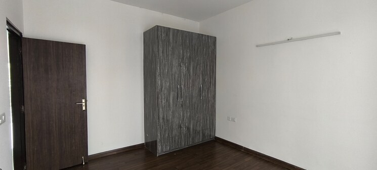 Room, bptp-amstoria 3 Bedroom 2229 Sq.Ft. Builder Floor In Sector 102 Gurgaon 8760297