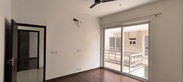 Room, bptp-amstoria 3 Bedroom 2229 Sq.Ft. Builder Floor In Sector 102 Gurgaon 8760297