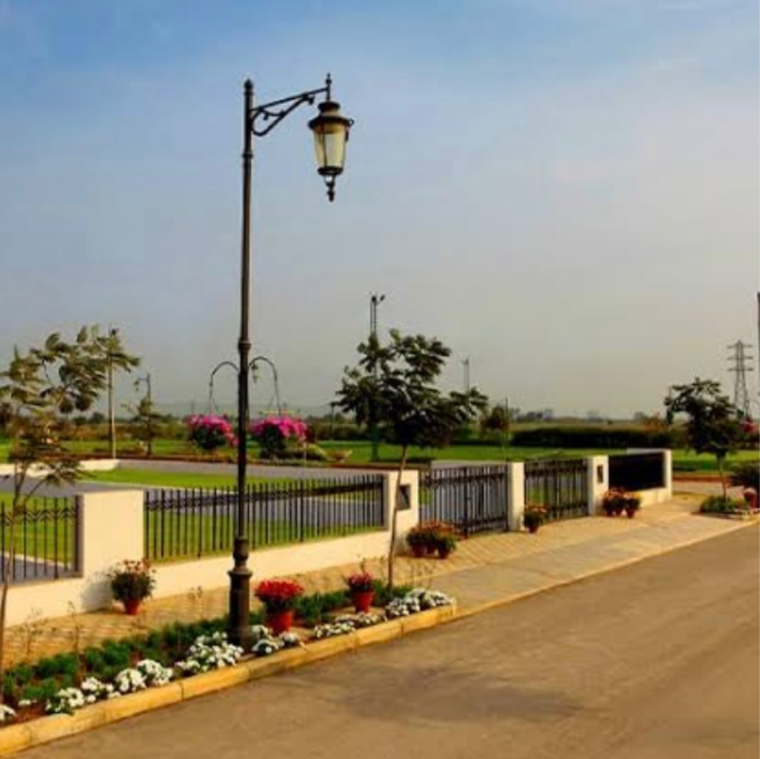 Garden, central-park-the-orchard 3 Bedroom 257 Sq.Yd. Builder Floor In Sohna Sector 33 Gurgaon 8760316