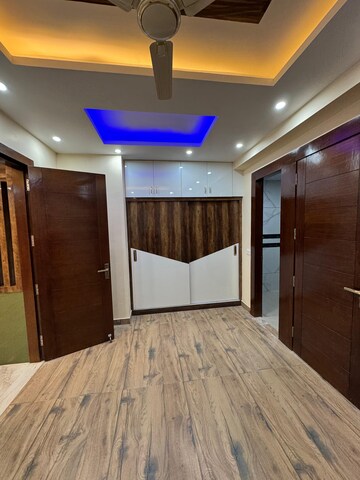 Bedroom in 2 BHK Apartment at RWA Apartments Sector 70, Sector 70 – for Sale