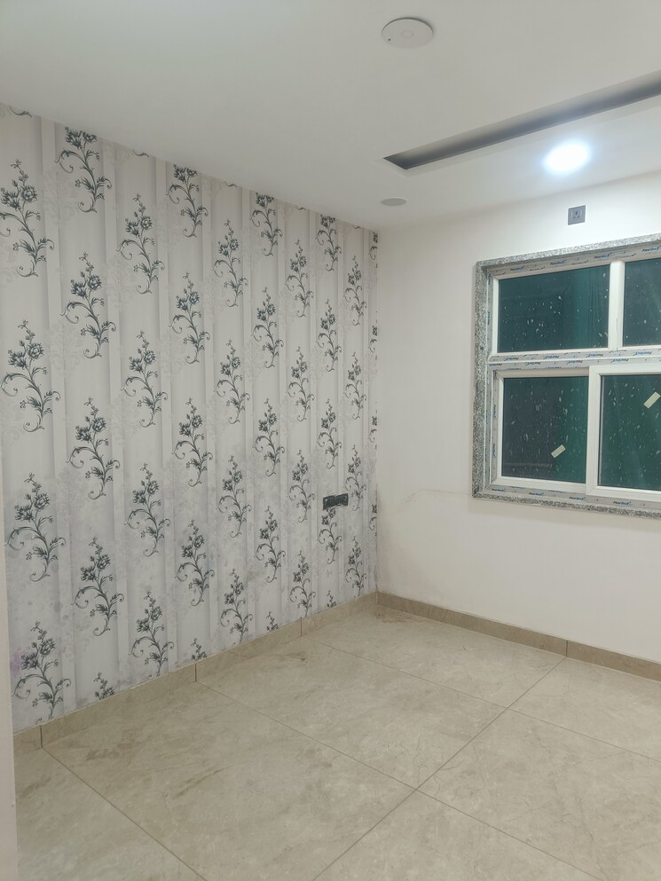 Room, burari 2 Bedroom 65 Sq.Yd. Builder Floor In Burari Delhi 8760334