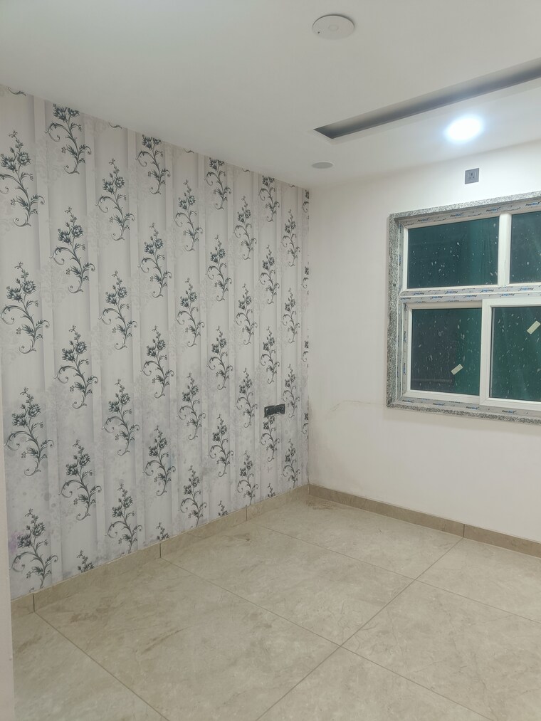 Room, burari 2 Bedroom 65 Sq.Yd. Builder Floor In Burari Delhi 8760334