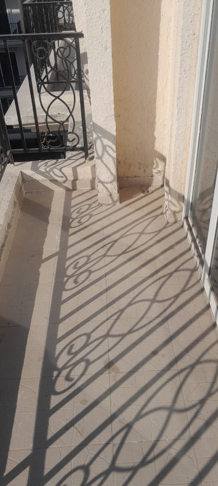 Balcony, signature-global-park 2.5 Bedroom 1081 Sq.Ft. Builder Floor In Sohna Sector 36 Gurgaon 8760339