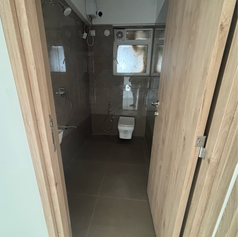Bathroom, kandivali east 2 Bedroom 636 Sq.Ft. Apartment In Kandivali East Mumbai 8760355