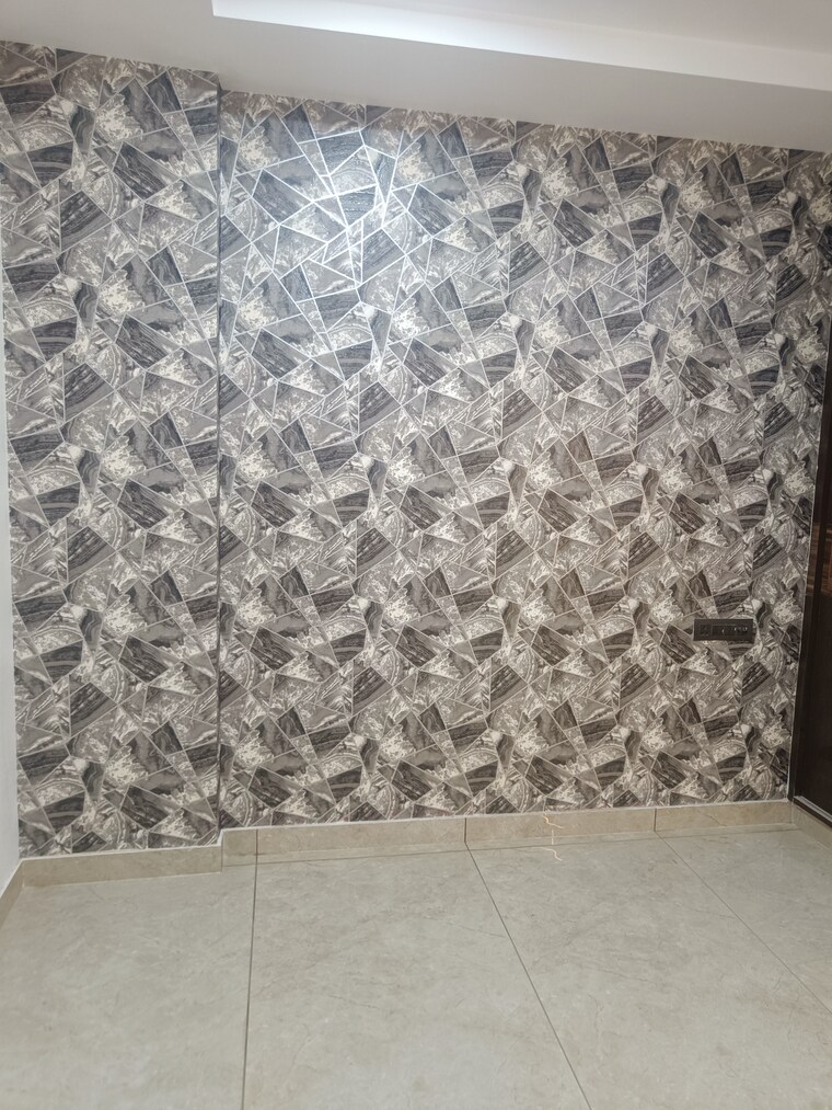 Bathroom, burari 3 Bedroom 100 Sq.Yd. Builder Floor In Burari Delhi 8760370