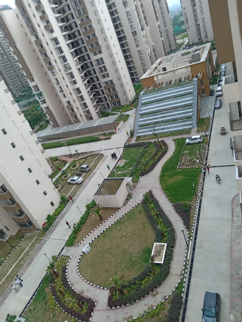 2 BHK 845 Sq.Ft. Apartment in Amrapali Leisure Park