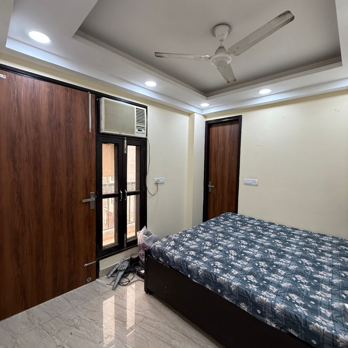 1 BHK Builder Floor For Rent in Chhattapur 