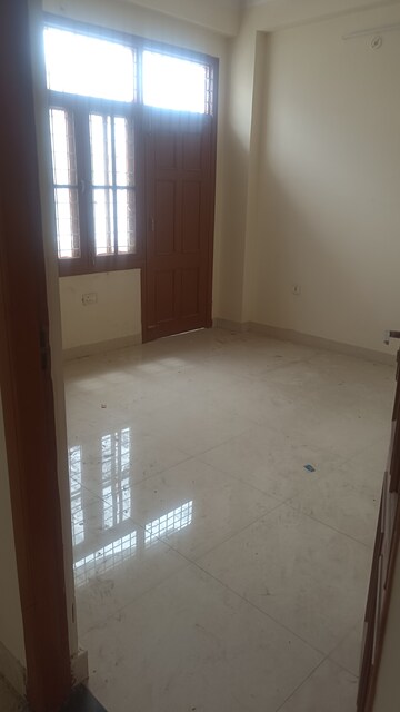 Room in 3 BHK Apartment at Kalyan Apartment, Indira Nagar – for Rent