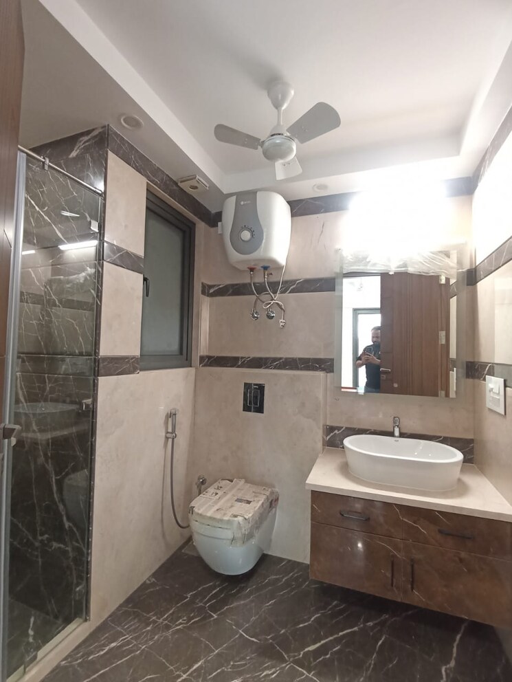 Bathroom, greater kailash 4 Bedroom 3200 Sq.Ft. Apartment In Greater Kailash Delhi 8760479