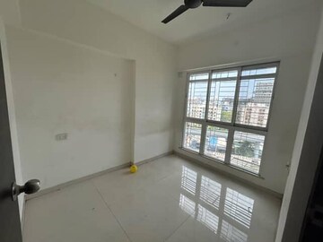 Bedroom in 1.5 BHK Apartment at Sanskruti Splendour, Dahisar East – for Rent