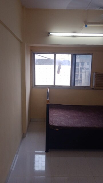 Room in 1 RK Apartment at Gokul Ashirwaad Apartment, Juhu – for Rent