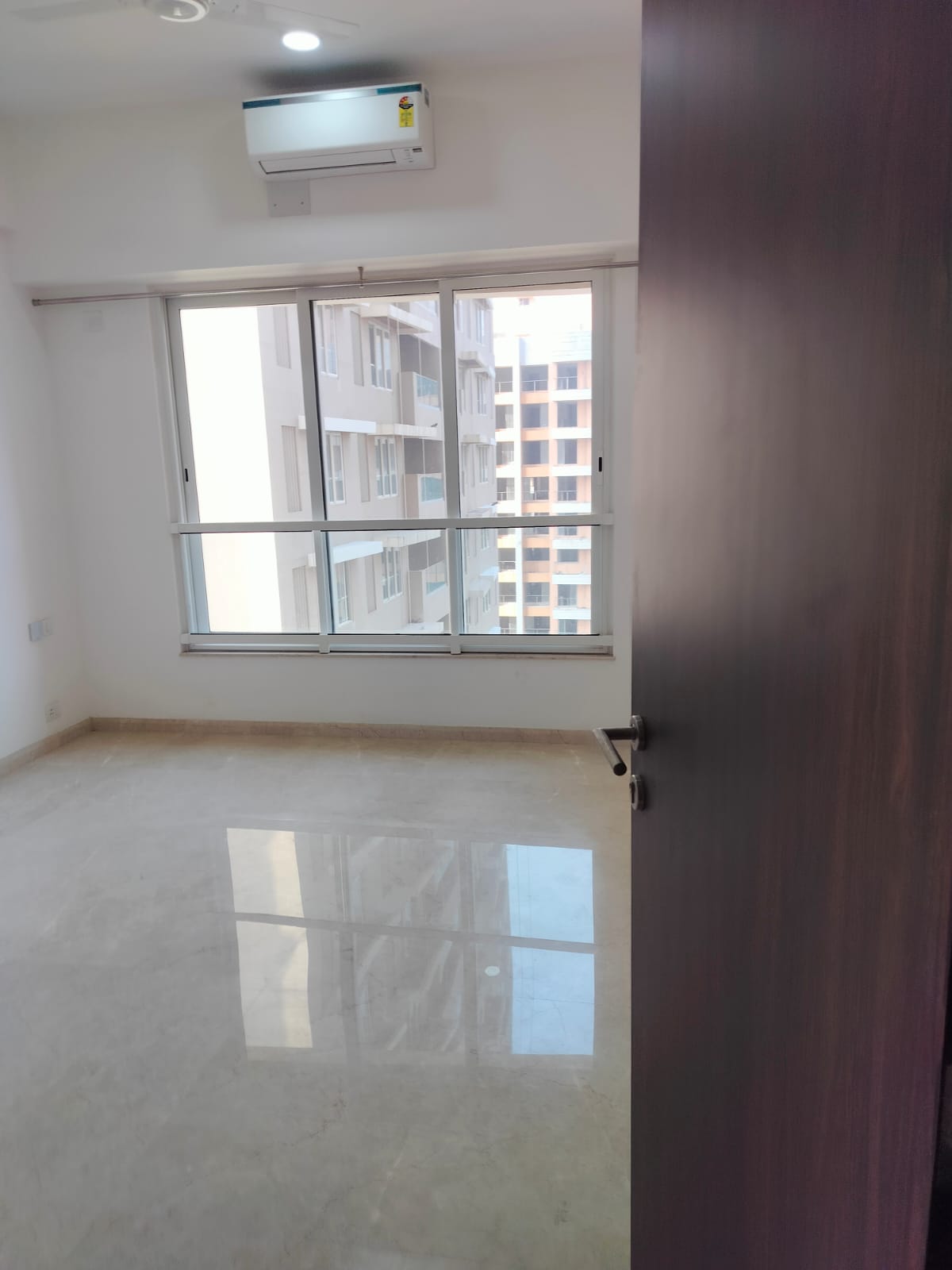 3 BHK + Pooja Room Apartment For Sale in Kalpataru Radiance