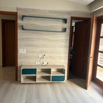 Room in 3 BHK Builder Floor at Sector 9 – for Sale
