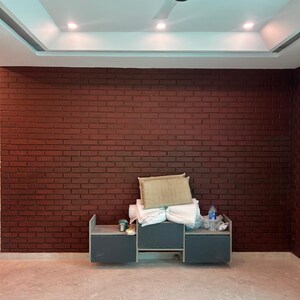 Room in 3 BHK Builder Floor at Sector 9 – for Sale