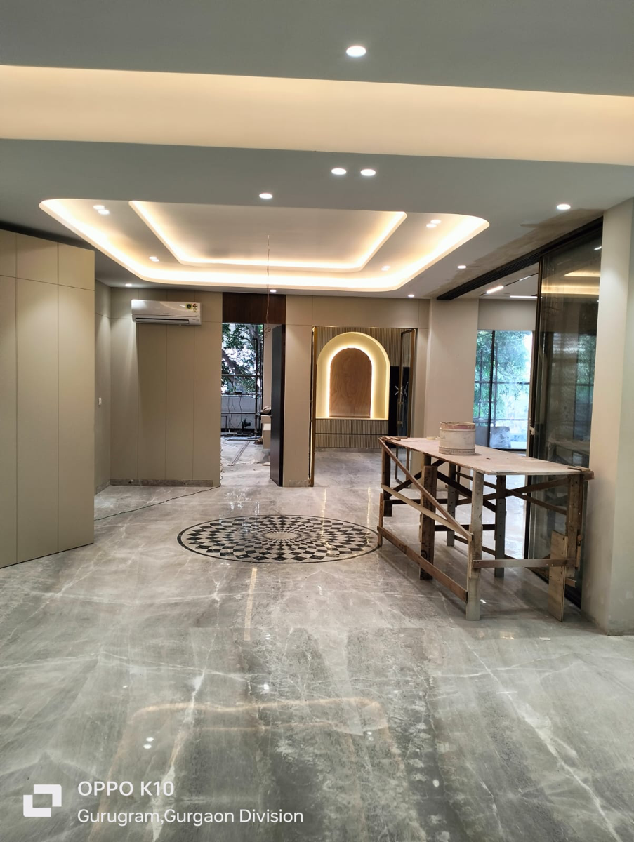 5 BHK + Pooja Room,Servant Room Builder Floor For Sale in Sushant Lok 3