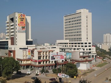  Office Space For Rent in 83 Avenue Oodles Sky Walk, Sector 83