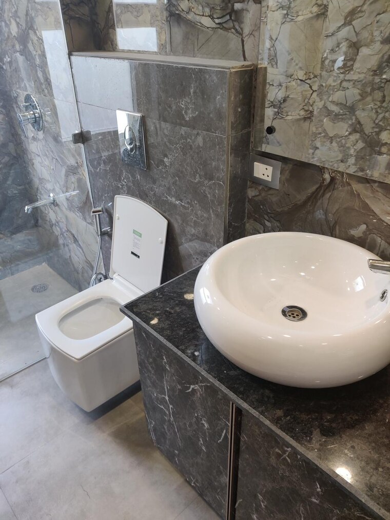 Attached Bathroom, nkv-golden-avenue 3 Bedroom 152 Sq.Yd. Builder Floor In Sohna Sector 35 Gurgaon 8760576
