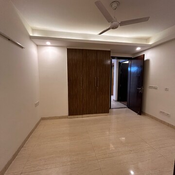 Room in 3 BHK Builder Floor at Palm Residency Chhatarpur, Rajpur Khurd Extension – for Sale