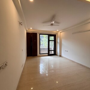 Room in 3 BHK Builder Floor at Palm Residency Chhatarpur, Rajpur Khurd Extension – for Sale
