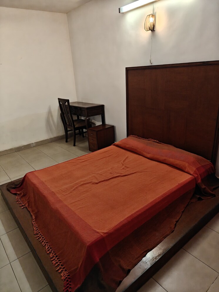 Bedroom, greater kailash ii 3 Bedroom 1800 Sq.Ft. Apartment In Greater Kailash ii Delhi 8760597