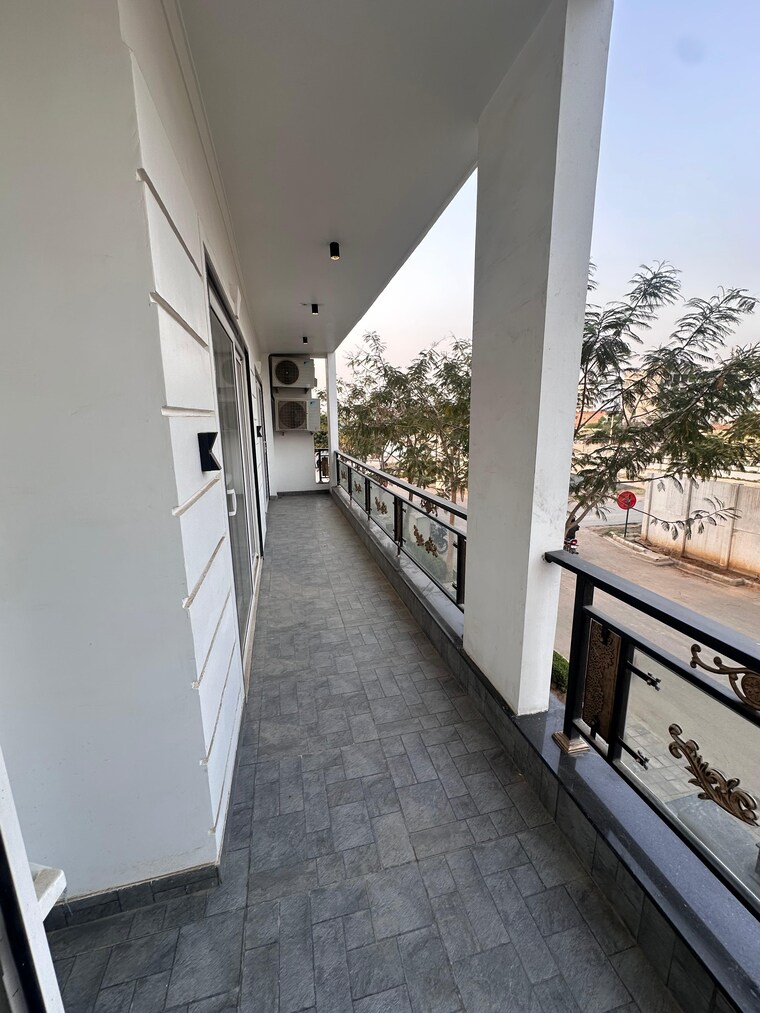 Balcony, nkv-golden-avenue 3 Bedroom 163 Sq.Yd. Builder Floor In Sohna Sector 35 Gurgaon 8760590