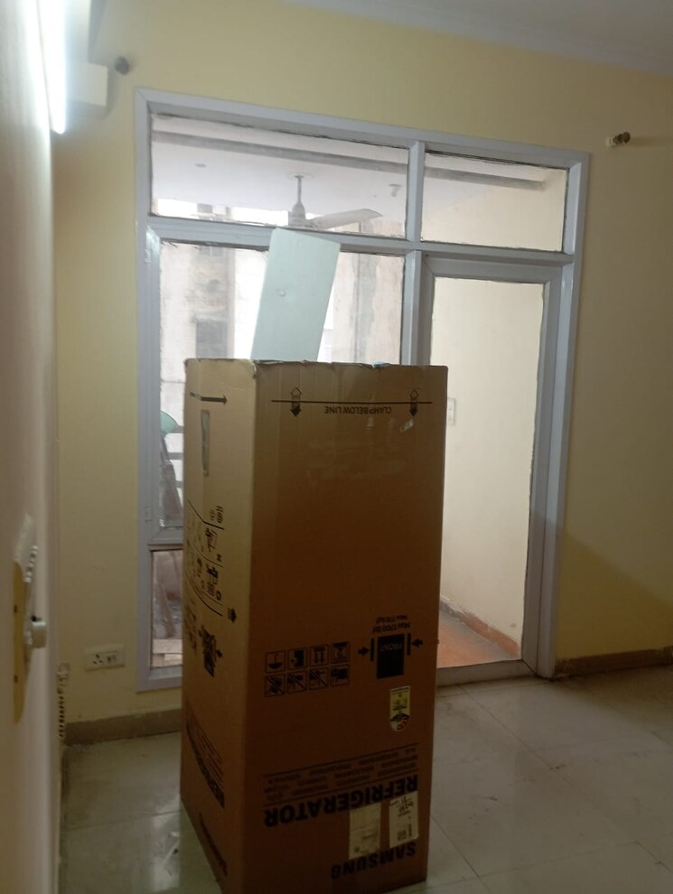 Room, vaibhav khand 3 Bedroom 1685 Sq.Ft. Apartment In Vaibhav Khand Ghaziabad 8760711