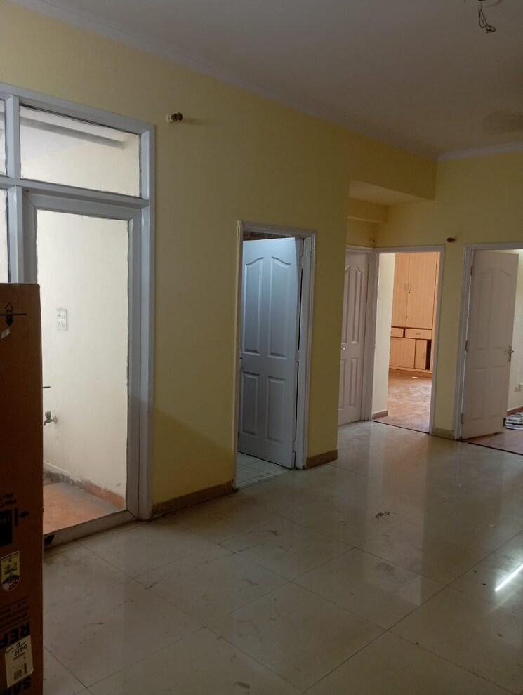 Room, vaibhav khand 3 Bedroom 1685 Sq.Ft. Apartment In Vaibhav Khand Ghaziabad 8760711