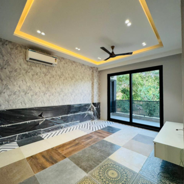 Bedroom in 4 BHK Builder Floor at Ansal API Esencia, Sector 67 – for Sale