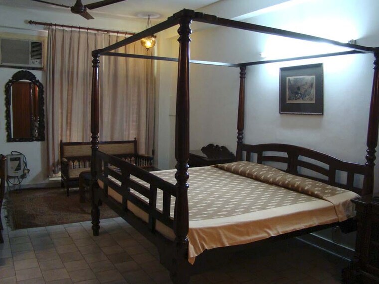 Bedroom, sector 40 6+ Bedroom 450 Sq.Yd. Villa In Sector 40 Noida 8760685