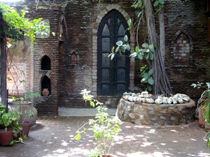 6+ BHK Villa – Exterior View View at Sector 40 - for Sale