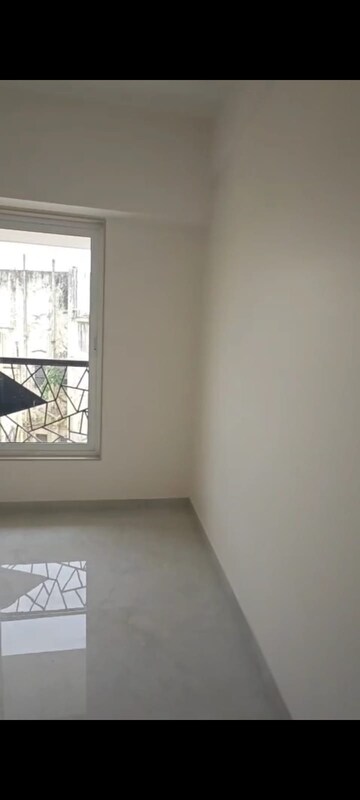 Room in 1 BHK Apartment at Gomantak CHS, Navpada – for Rent