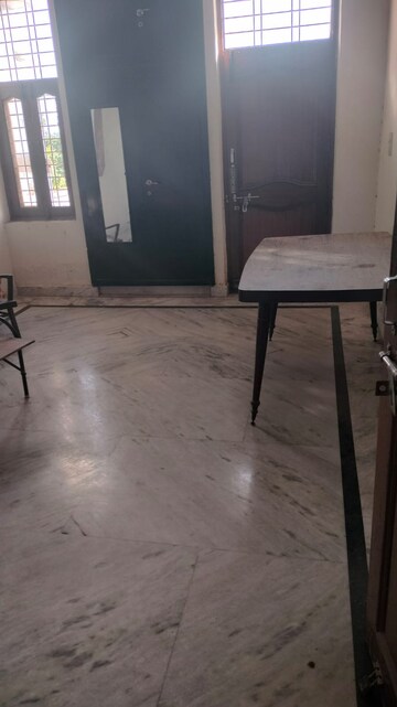 Room in 4 BHK Independent House at Sector 15 – for Rent