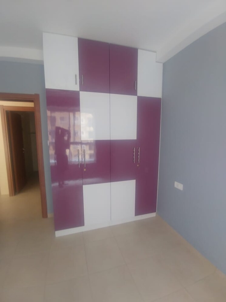 Room, bhartiya-nikoo-homes 2.5 Bedroom 1227 Sq.Ft. Apartment In Thanisandra Main Road Bangalore 8760703