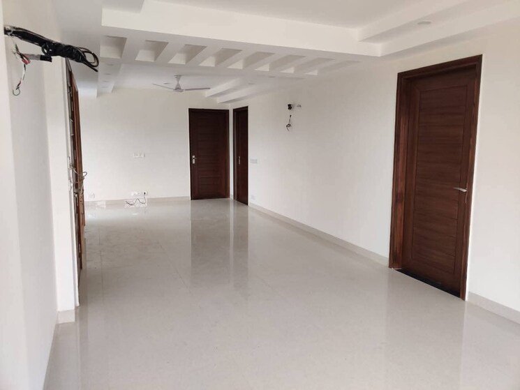 Room, sector 45 3 Bedroom 2000 Sq.Ft. Builder Floor In Sector 45 Gurgaon 8760715