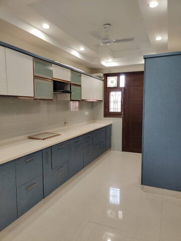 Kitchen in 3 BHK Builder Floor at Sector 45 – for Rent