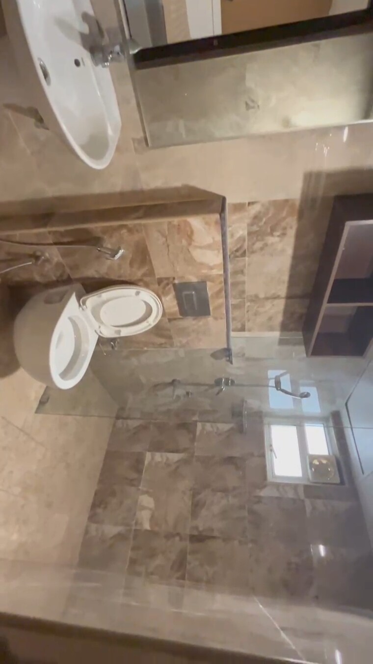 Bathroom, golf-edge 3 Bedroom 3625 Sq.Ft. Apartment In Gachibowli Hyderabad 8760728