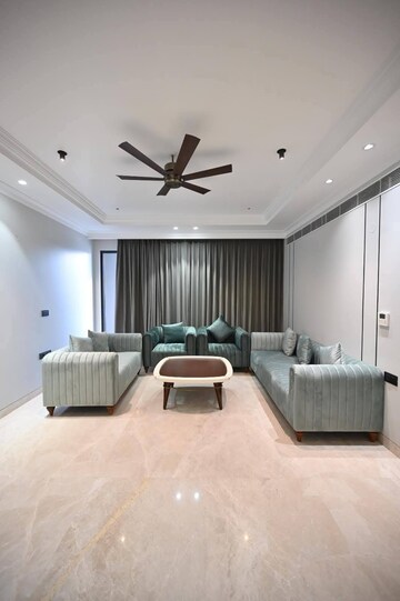 Living Room in 3 BHK Builder Floor at South City 1 – for Rent