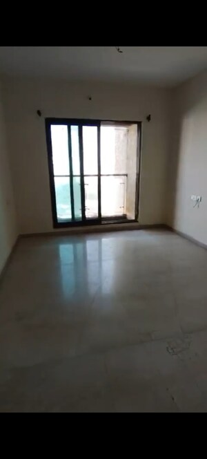 Room in 2 BHK Apartment at Dosti Vijeta, Vartak Nagar – for Sale