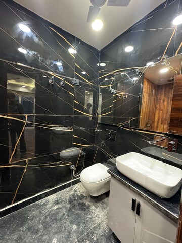 Attached Bathroom in 4 BHK Builder Floor at Uppal Southend, Sector 49 – for Sale