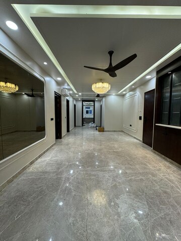 Living Room in 4 BHK Builder Floor at Uppal Southend, Sector 49 – for Sale