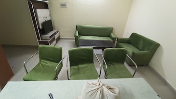 Master Bedroom in 2 BHK Apartment at Pyramid Elite, Sector 86 – for Rent
