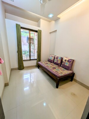 Living Room in 1.5 BHK Apartment at Palacia Kingston, Thane West – for Sale