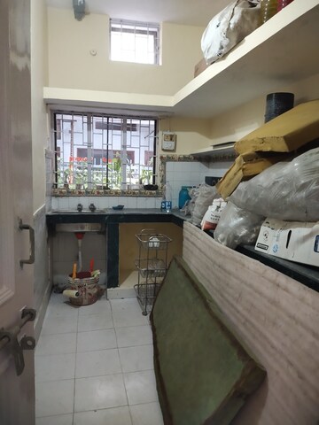 Furnished Amenities in 1.5 BHK Villa at Gomti Nagar – for Rent