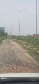 300 Sq.Mt. Plot in Yamuna Expressway
