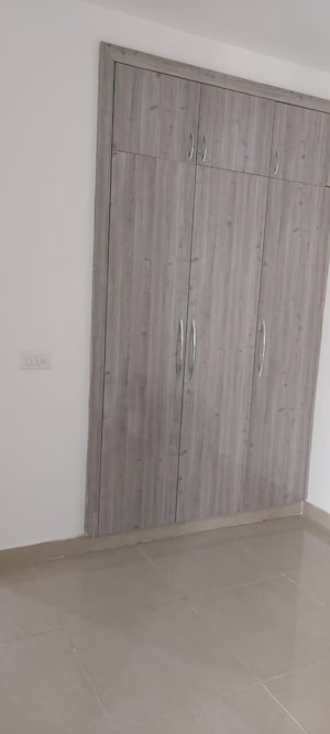 Bathroom in 2 BHK Apartment at Suncity Avenue 76, Sector 76 – for Sale