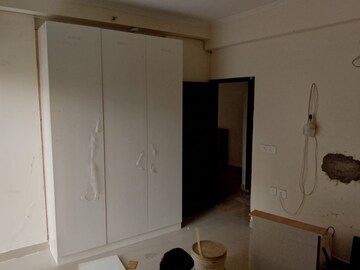 Bathroom in 2.5 BHK Apartment at Amrapali Enchante, Tech Zone 4 Greater Noida – for Rent