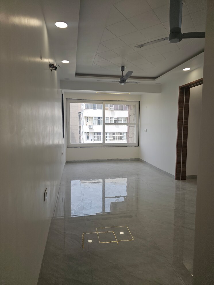 undefined, sector 10 dwarka 3 Bedroom 1500 Sq.Ft. Apartment In Sector 10 Dwarka Delhi 8760906
