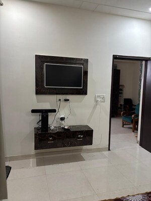 Room in 6+ BHK Independent House at Sector 43 – for Sale