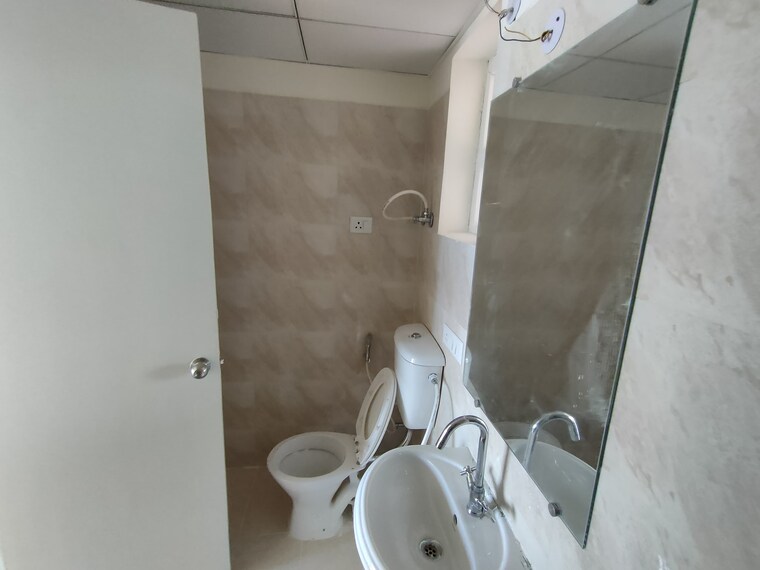 Bathroom, godrej-woods 3 Bedroom 1345 Sq.Ft. Apartment In Sector 43 Noida 8760886